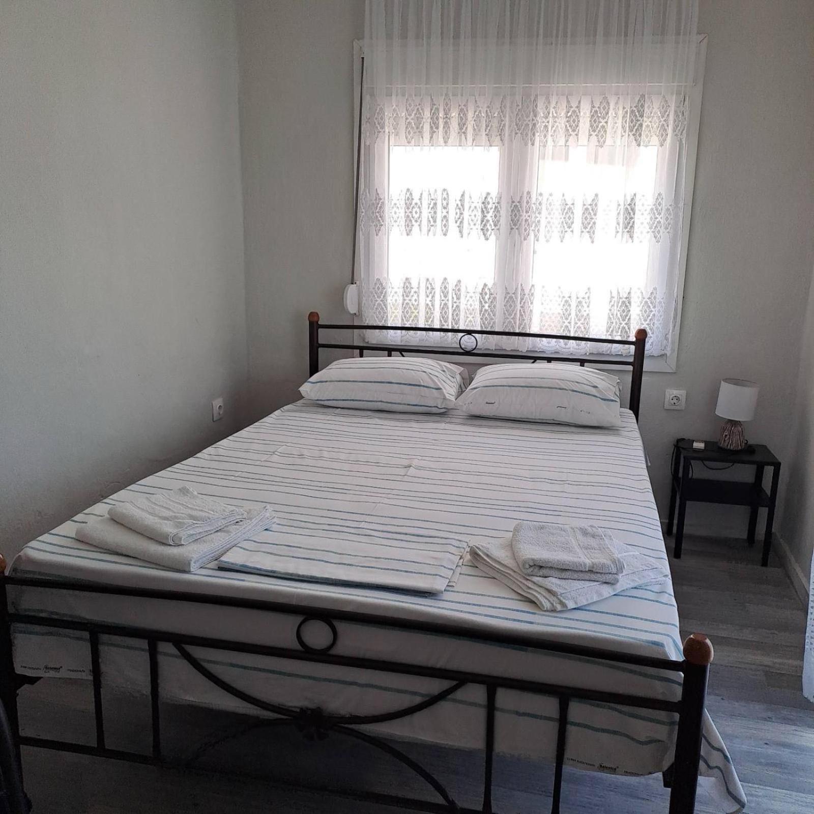 Apartment Square *